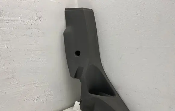 (C) pillar trim