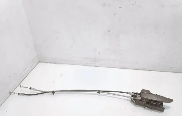 Hyundai Elantra Front door interior handle 826102D000