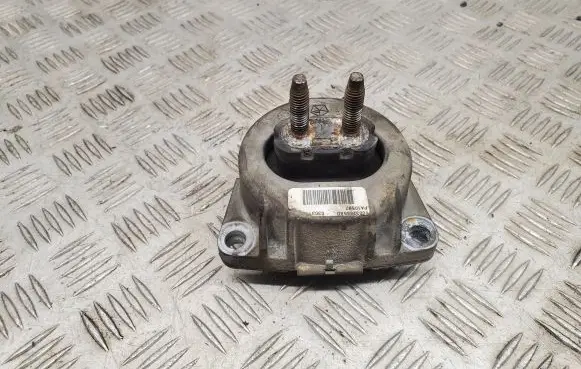 Jeep Grand Cherokee Engine mount bracket 68032665AD
