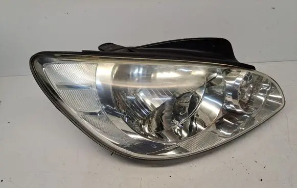 Hyundai ix20 Headlight/headlamp 921010B500