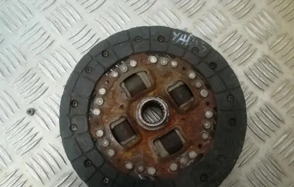 Toyota Yaris Clutch pressure plate 