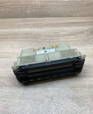 Volkswagen PASSAT B5 Climate control unit 3B1907044B 5HB007617
