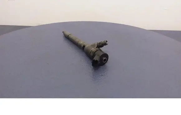 Hyundai Santa Fe Fuel injector 33800-27900