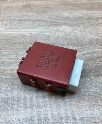 Toyota Yaris Door control unit/module 8598052220 0515003960