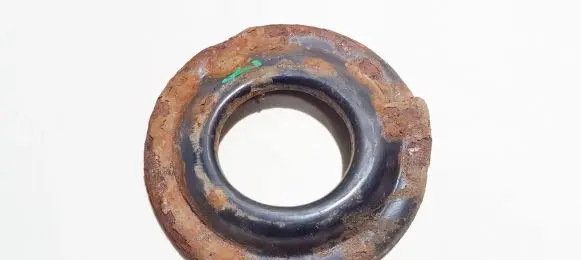 Ford Focus Coil spring mount 