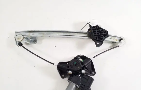 Toyota Yaris Cross Front door window regulator with motor 698200D640
