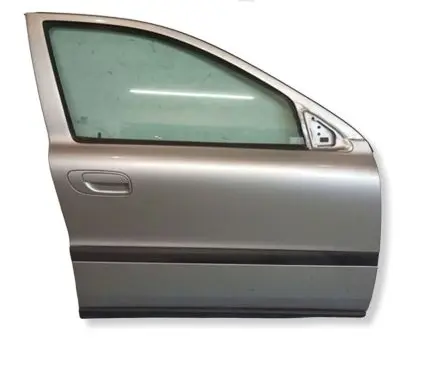 Volvo V70 Front door E243R001106