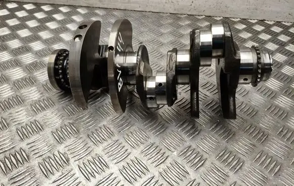Audi A5 8T 8F Crankshaft 059019BD