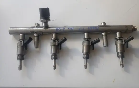 Audi TT TTS RS Mk3 8S Fuel injectors set 06K133317G