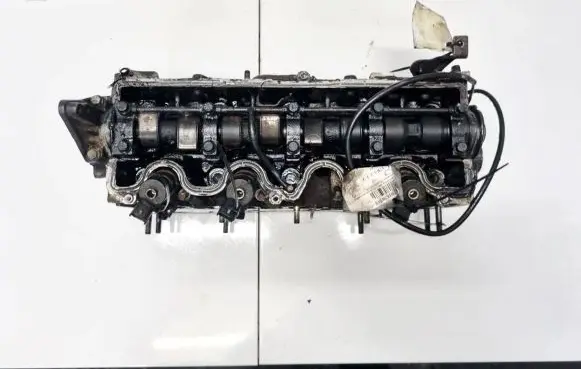 Opel Zafira B Engine head 55183091