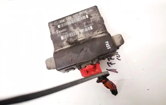Volkswagen Touran I Door control unit/module 1k0907530c 1k0907951
