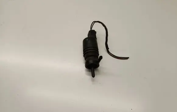 BMW X5 E53 Windscreen/windshield washer pump 8362154