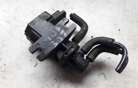 Peugeot 407 Vacuum valve 