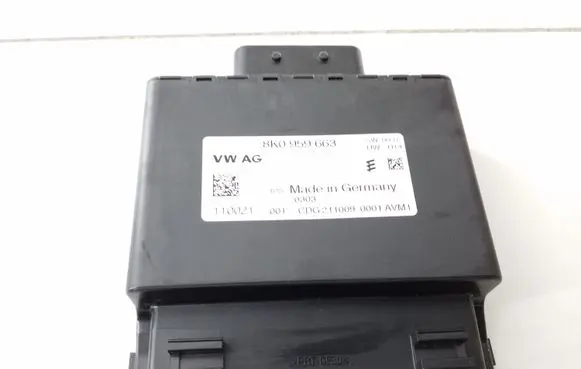 Audi A4 S4 B8 8K Power management control unit 8K0959663