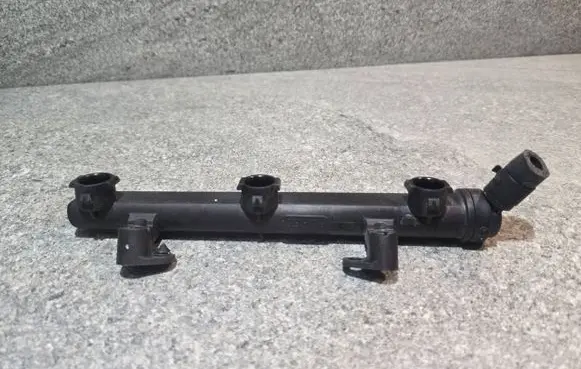 Fuel main line pipe