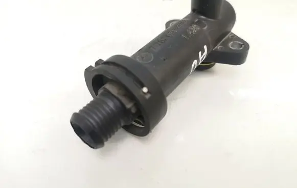 BMW 5 E60 E61 EGR thermostat 7787870