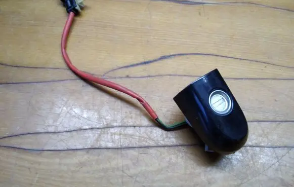 KIA Sportage Front door lock (next to the handle) 