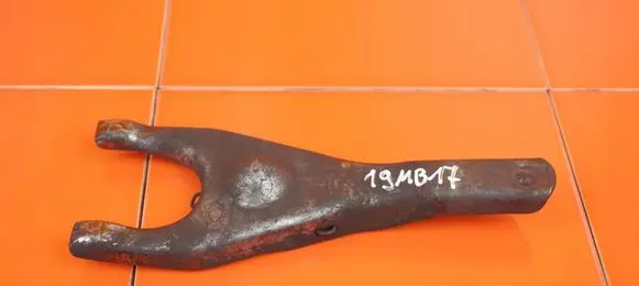 KIA Rio Clutch release arm fork SPRZEGLA 19MB17