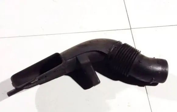 Citroen C5 Intercooler hose/pipe 9654974180