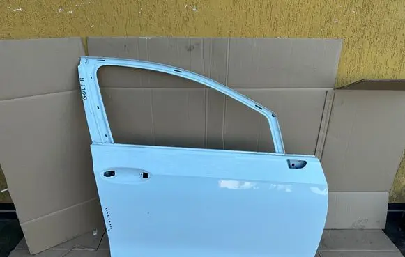 Volkswagen Golf VIII Front door 5H4831312C