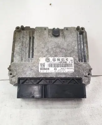 Volkswagen PASSAT B6 Engine control unit/module 03G906021NG 1039S16463 0281013437