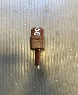 Nissan Qashqai Brake pedal sensor switch 