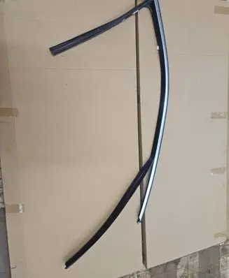 BMW 4 G22 G23 G24 G26 Rear door glass trim molding 16506310 E06563