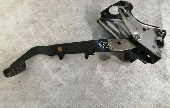 Clutch pedal