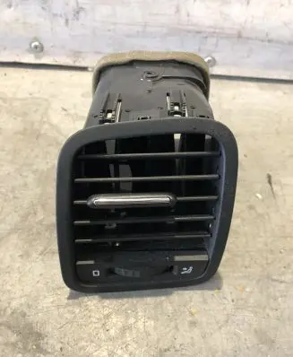 Skoda Yeti (5L) Dashboard side air vent grill/cover trim 5L0819701