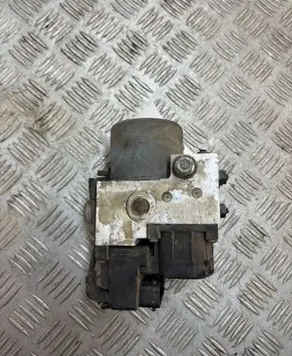 Volkswagen PASSAT B5 ABS Pump 0273004281 961034
