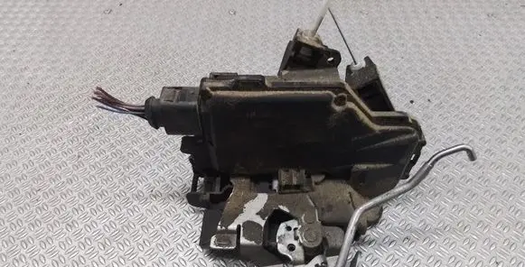 Audi A6 S6 C5 4B Rear door lock