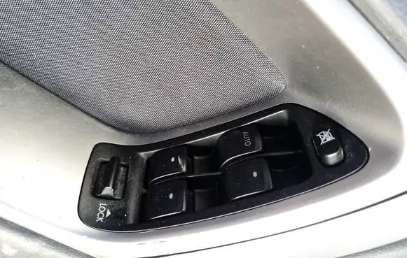 Subaru Outback Electric window control switch 514837