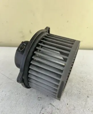 Ford Ranger Heater fan/blower F00S330024