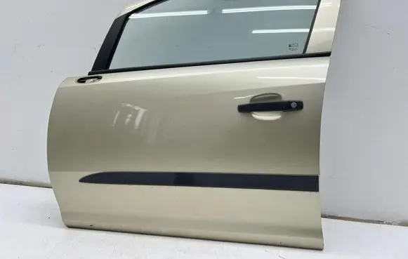 Opel Corsa D Front door MMAUTKO22093