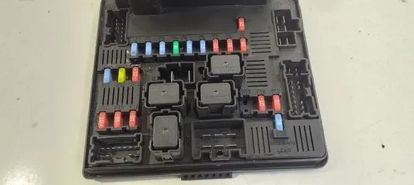 Nissan Qashqai+2 Fuse box set 284B7BB01A