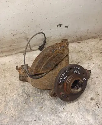 Ford Galaxy Front wheel hub