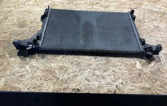 Renault Master III Coolant radiator 214107695R