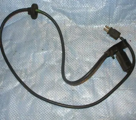 Mercedes-Benz E W124 ABS brake wheel speed sensor 2015452228