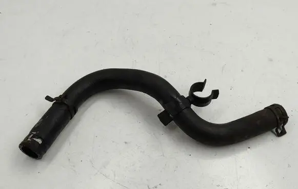 Land Rover Discovery 3 - LR3 Engine coolant pipe/hose QEH000294
