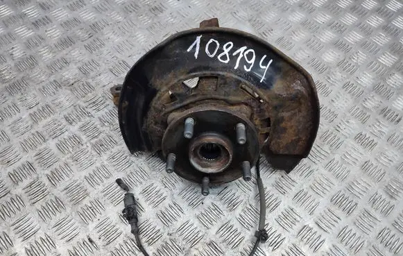 Toyota Avensis T270 Front wheel hub 8954302061