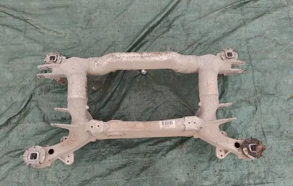 BMW 5 E60 E61 Rear subframe 33316770828