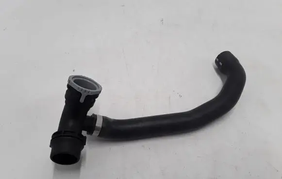 Volvo XC60 Engine coolant pipe/hose 30774513