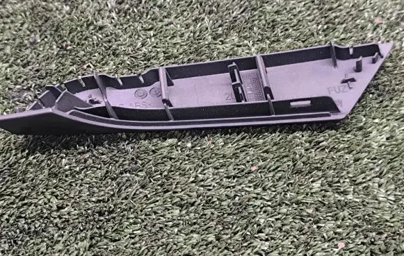 Volkswagen PASSAT B7 Rear door handle trim 3AA867371
