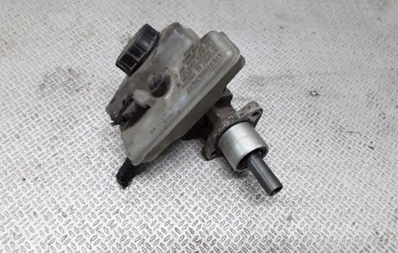 Volkswagen Transporter - Caravelle T4 Master brake cylinder