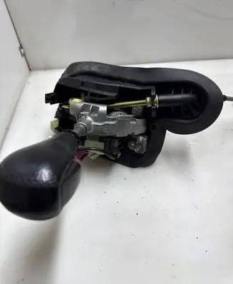 BMW 3 E46 Gear shifter/selector 7515261