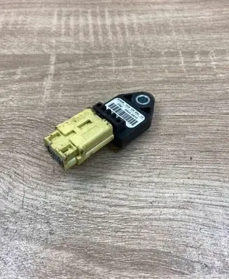 Toyota Avensis T250 Airbag deployment crash/impact sensor 8983405010