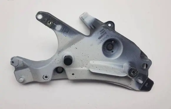 Volvo S90, V90 Fender mounting bracket 31378985 AD7011