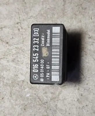 Mercedes-Benz Sprinter W901 W902 W903 W904 Other relay 0165452332