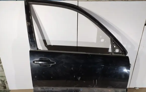 Toyota Land Cruiser (J120) Front door