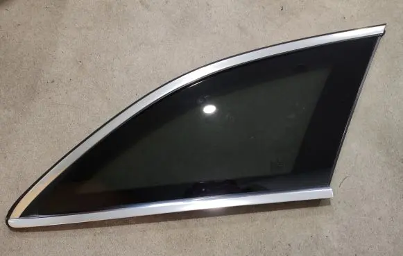 Mercedes-Benz E W213 Rear side window A2136709600 A2136700012